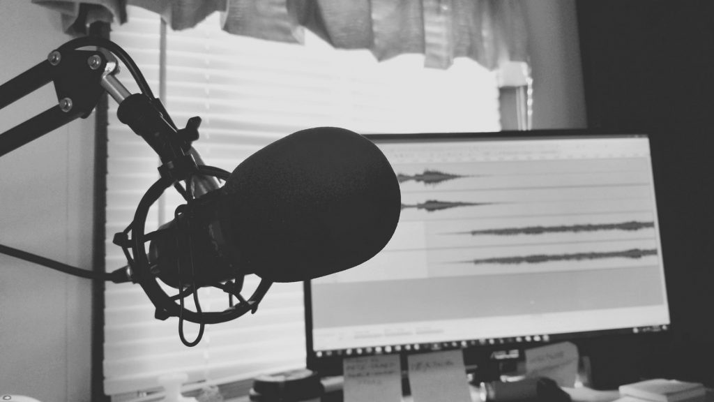 Usare podcast, youtube e dirette per il mercato real estate